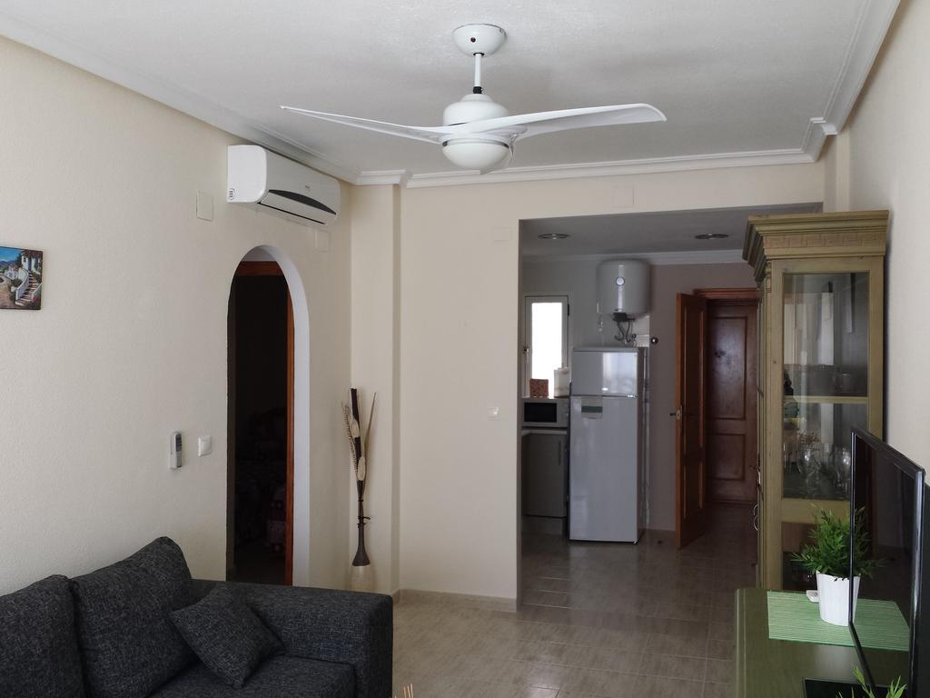 Ferienwohnung Apartamento Mariposa Torrevieja Zimmer foto
